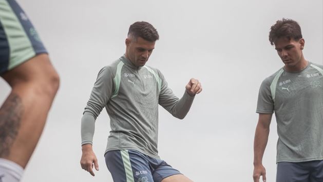 Xhaka dhe Jashari mbajnë stërvitjen e parë në SHBA me Zvicrën